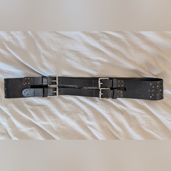 Esprit Women's Black Leather Belt 42 Size L - Picture 1 of 3